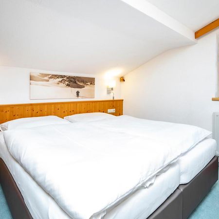 Haus Christaldo Bed and Breakfast St Anton am Arlberg Eksteriør billede
